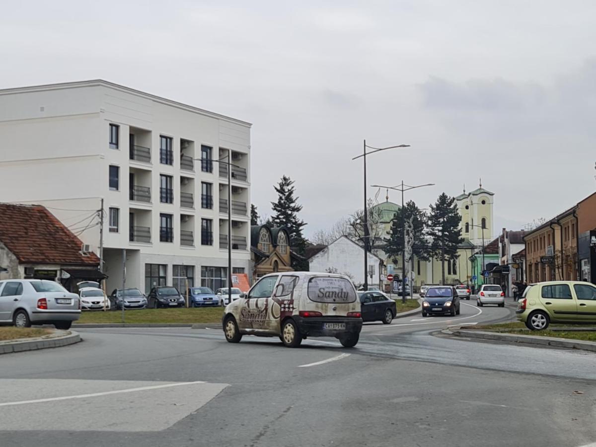 Grand Lux Apartman Čačak Exteriér fotografie